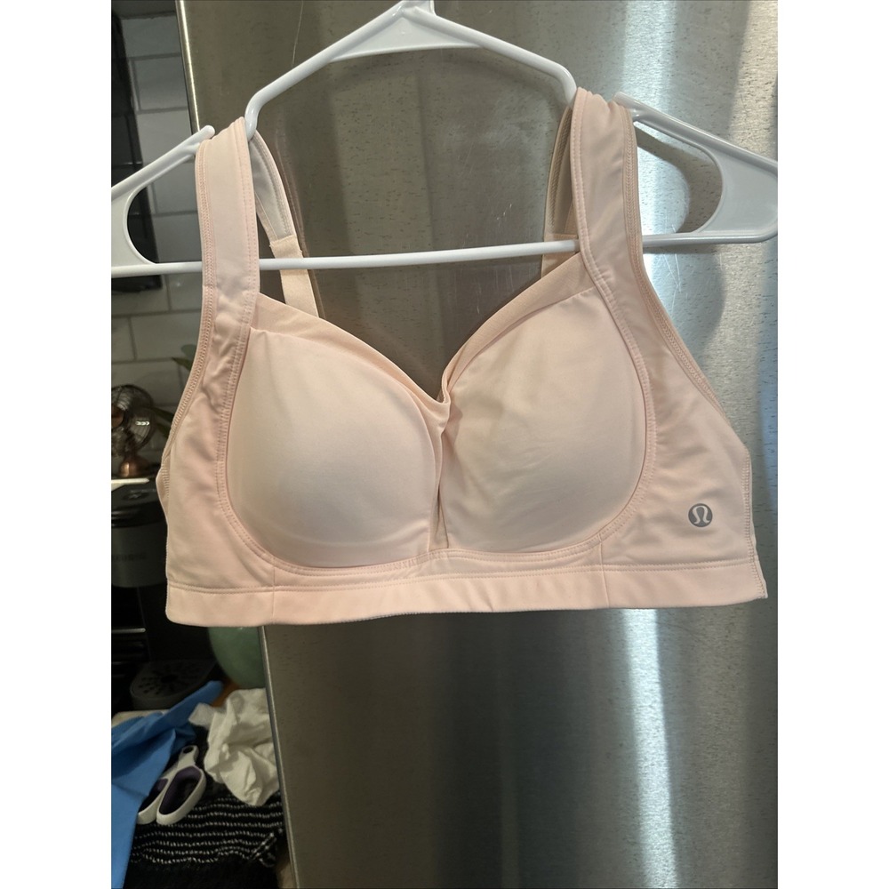Lululemon Pastel Pink TaTa Tamer Sports Bra Sz38C
